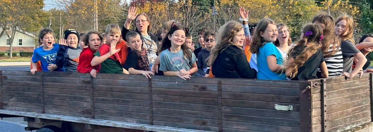 Coy Elementary Students enjoy Hayride at the Coy Fall Festival!
