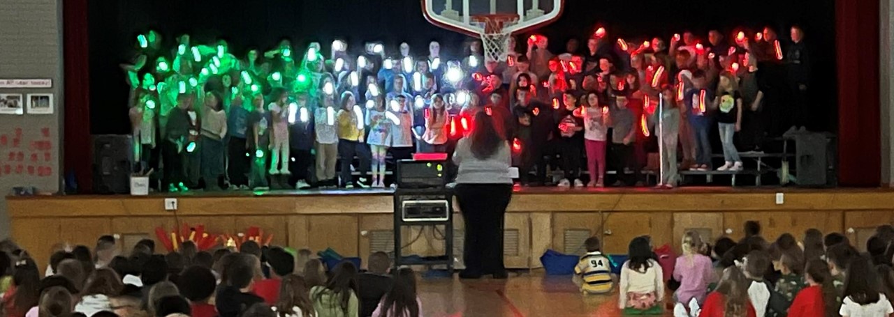 Starr Choir performs for Starr Students!